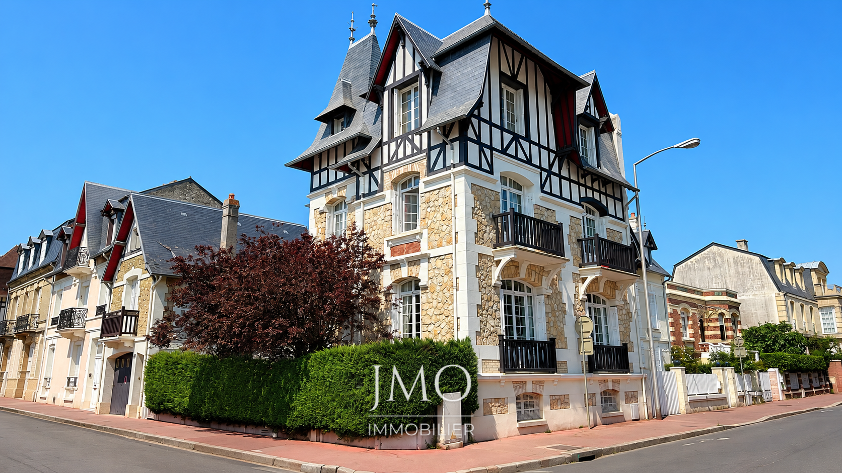 Villa & sa maison d’amis