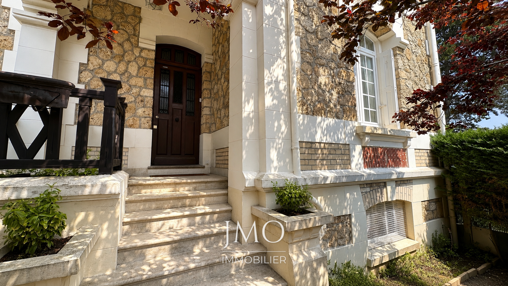 Villa & sa maison d’amis
