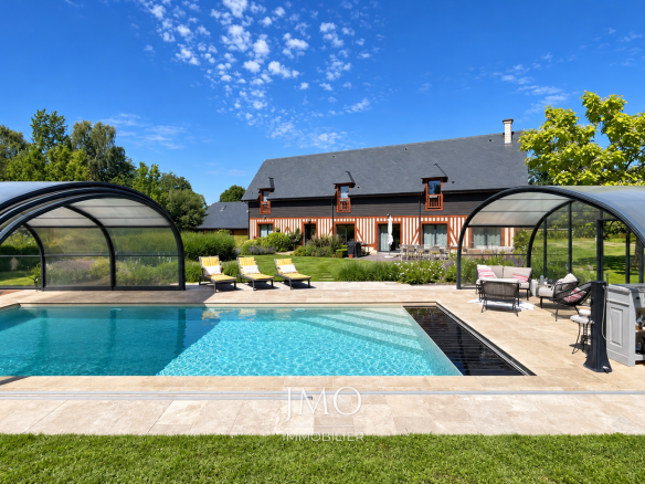 Pont-l’Évêque, maison 220 m² avec piscine sur 3 000 m²